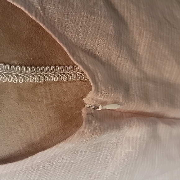 Cynthia Rowley, Size M, Pink Striped Sleeveless 100% Linen Blouse, EUC - Picture 5 of 11